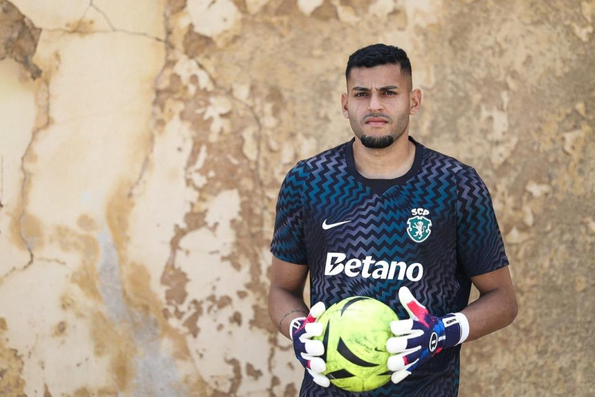 Imagem de Sporting contrata guarda-redes Kaique Pereira ao Palmeiras