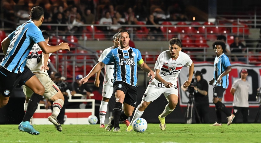 Grêmio perde no `Brasileirão`