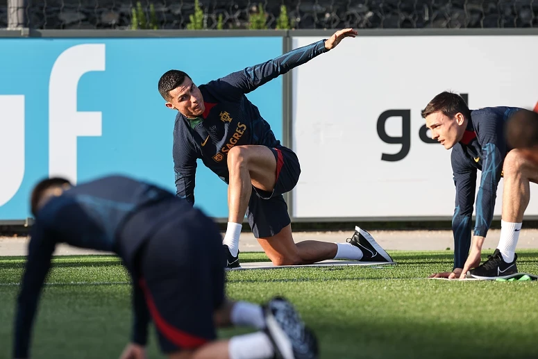 A seleção vai disputar os dois últimos jogos da fase de qualificação
