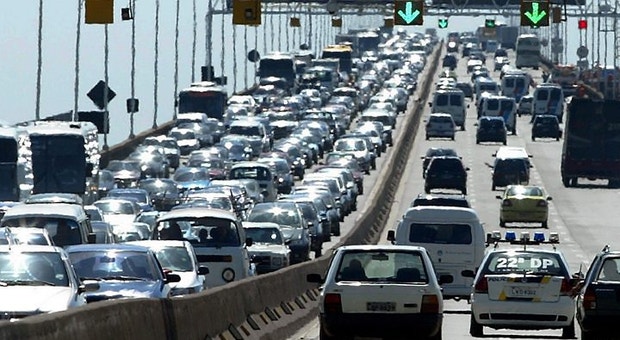 Estradas portuguesas continuam a ser ponto de encontro com a morte
