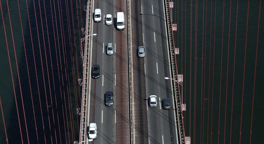 Mais de 125 mil acidentes e 379 mortos este ano nas estradas portuguesas