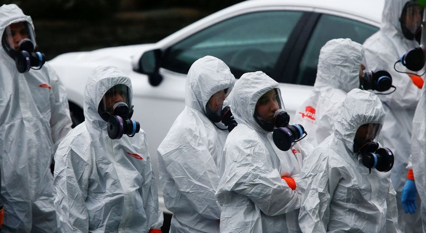 Os Estados Unidos continuam a travar uma luta incessante contra a pandemia
