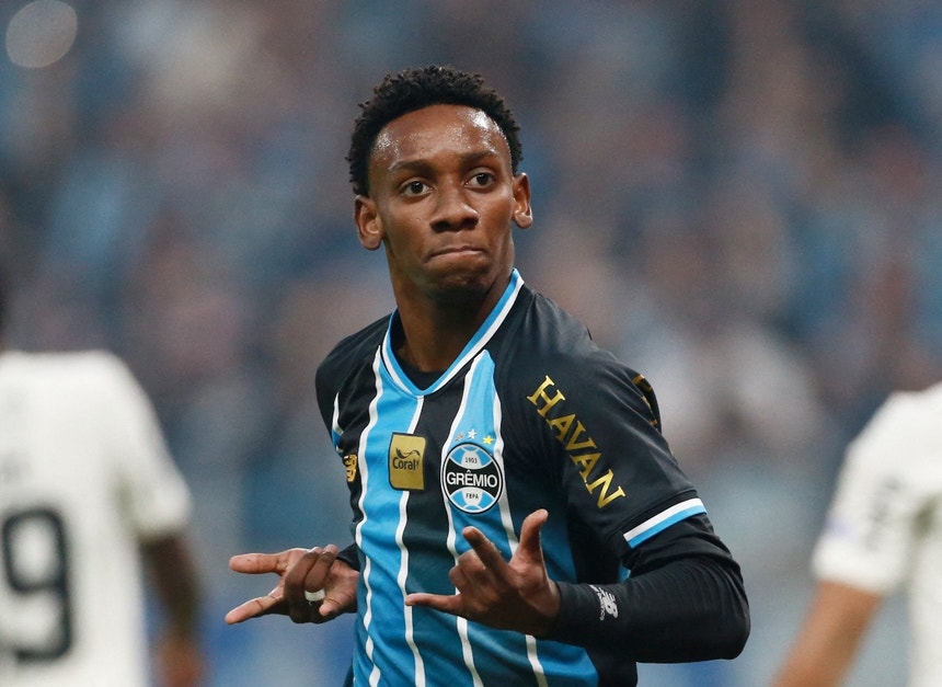 Imagem de Grêmio anuncia que aceitou proposta do FC Porto pelo extremo Gabriel Mec