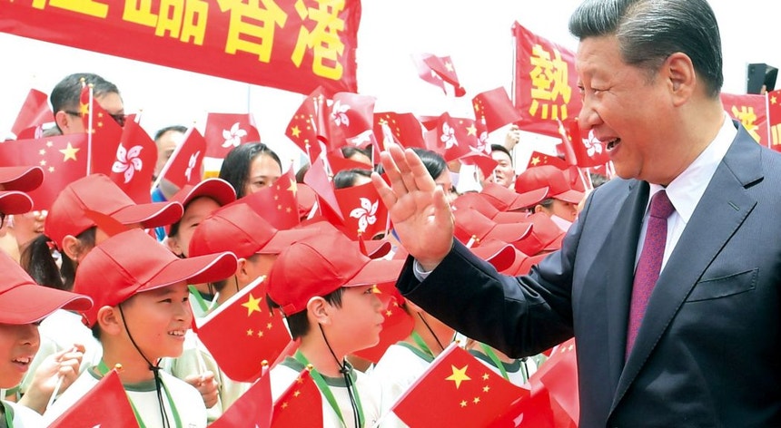 Xi Jinping fala de verdadeira democracia em Hong Kong
