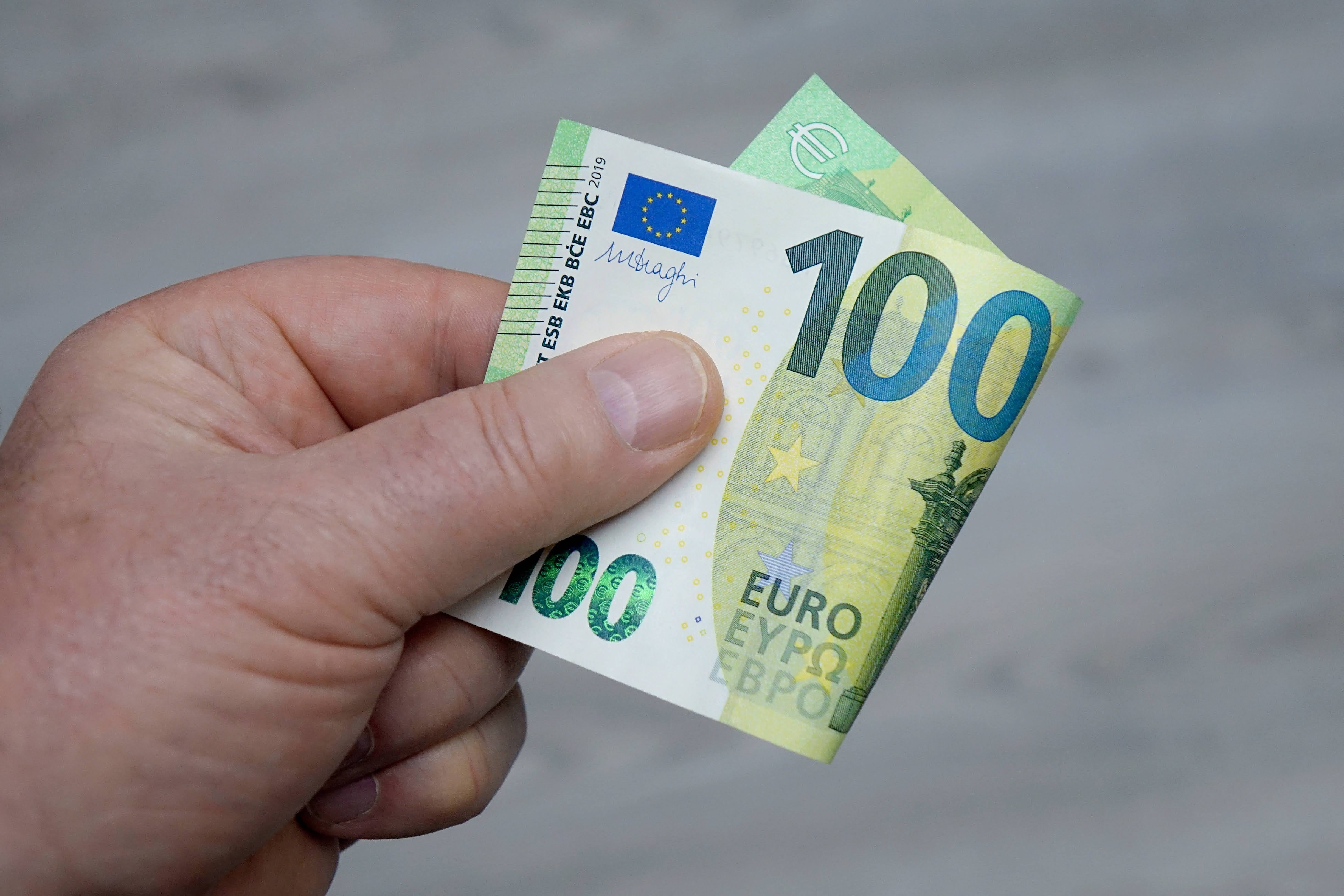 Eurodeputada portuguesa propõe criação de selo de confiança para influenciadores financeiros