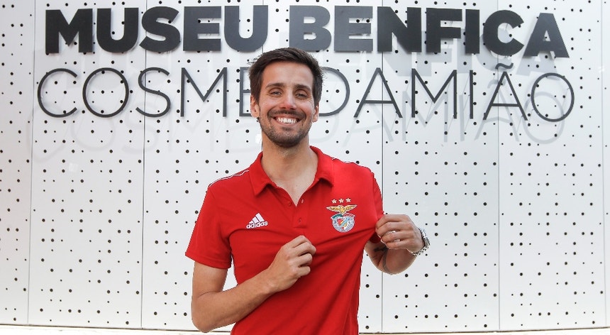 Rui Bragança renovou contrato com o Benfica
