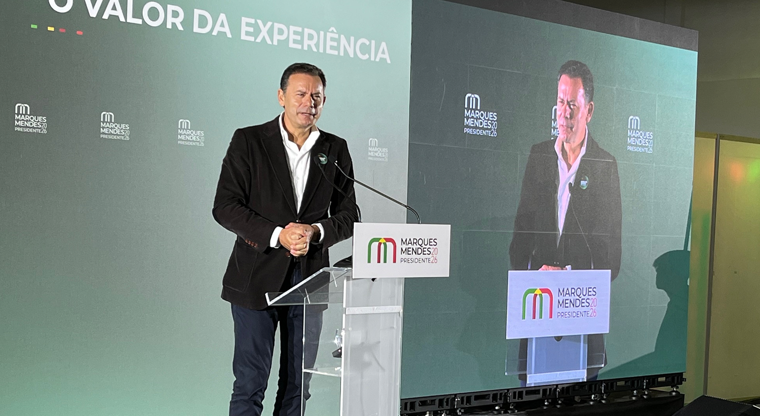 Montenegro called for a tactical vote for Mendes to prevent 'populists in the second round'