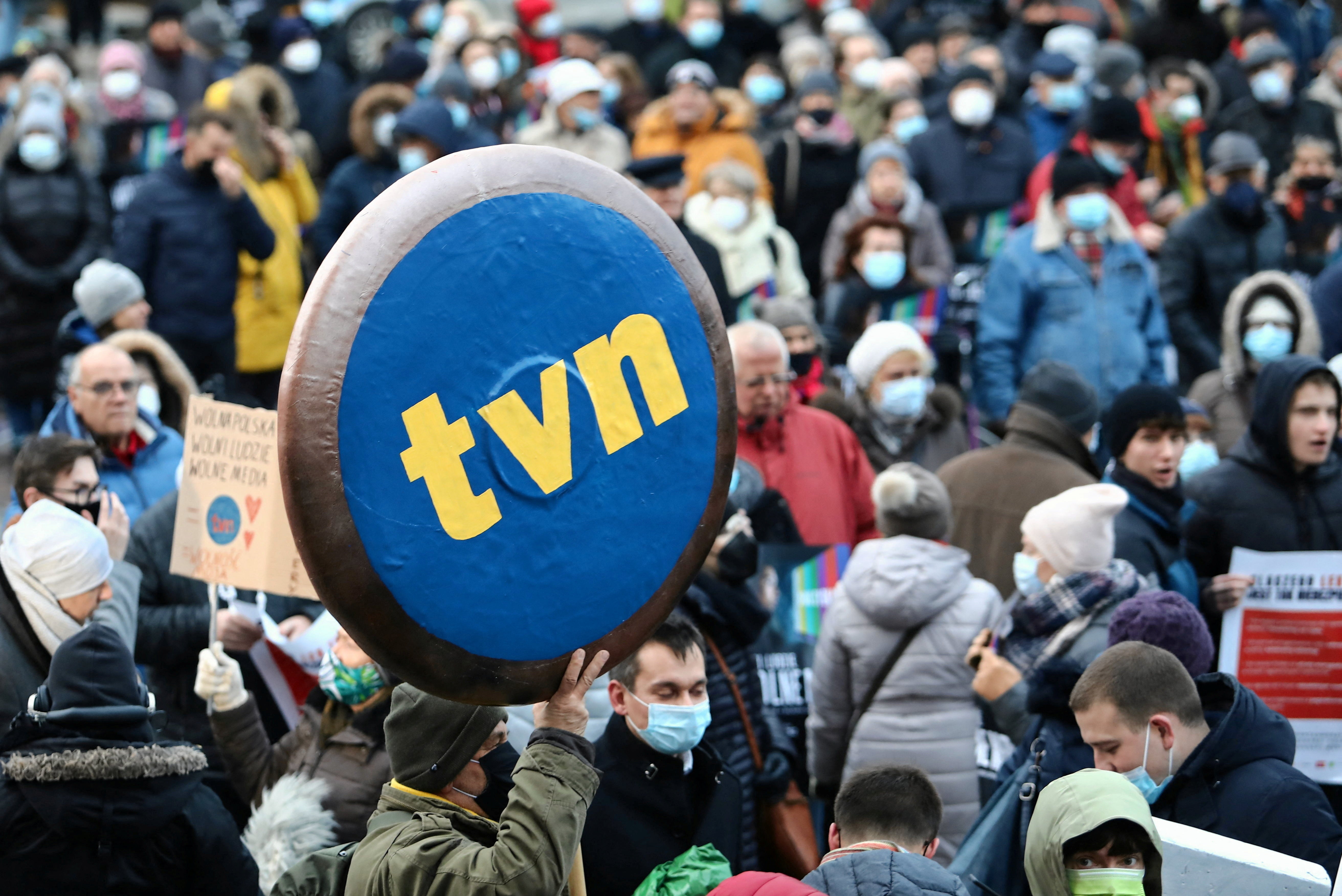 Polen.  Protest gegen im Parlament verabschiedetes Gesetz zur Einschränkung der Medienfreiheit