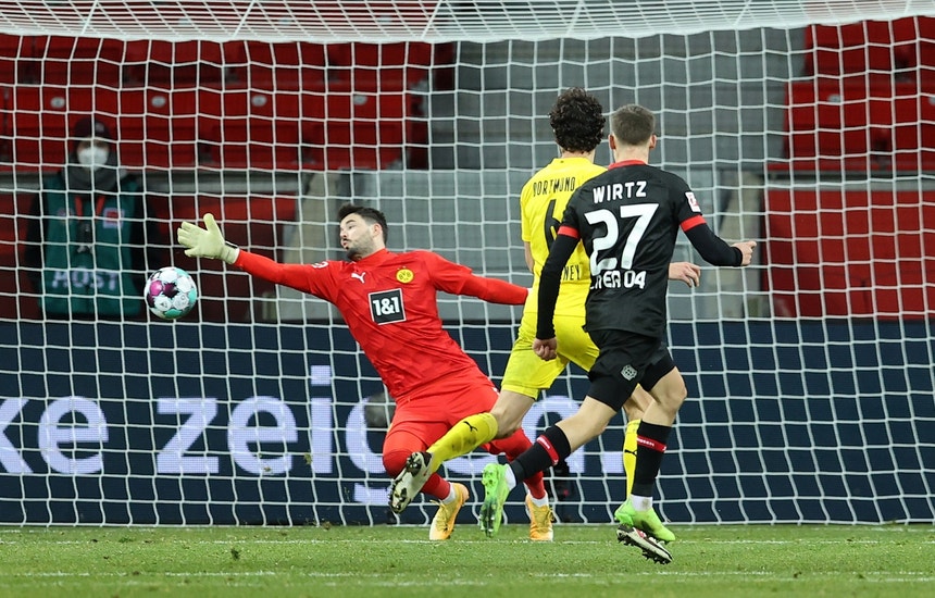 Leverkusen vence Dortmund e sobe ao segundo lugar da Liga ...