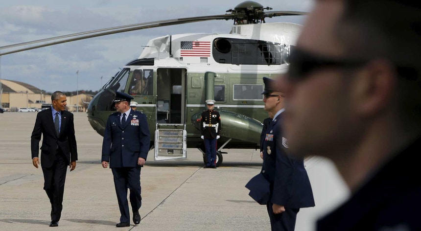 Obama, na Joint Base Andrews, em Março deste ano
