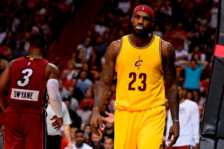 LeBron James expulso pela primeira vez na NBA