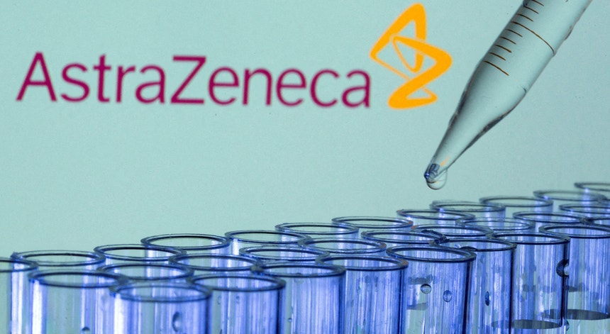 Farmacêuticas AstraZeneca e BMS avaliam fusão em negócio de 400 mil milhões de dólares