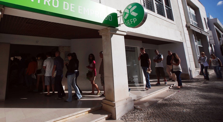 No mês passado, o desemprego registado era uma realidade para 615,2 mil pessoas em Portugal
