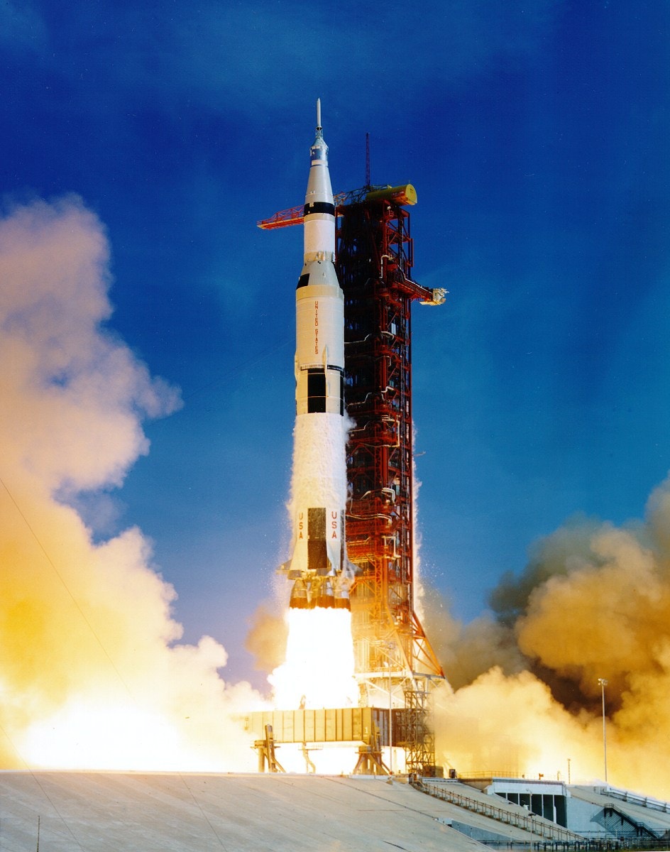  Cr&eacute;ditos fotogr&aacute;ficos: NASA History Office and Kennedy Space Center. 