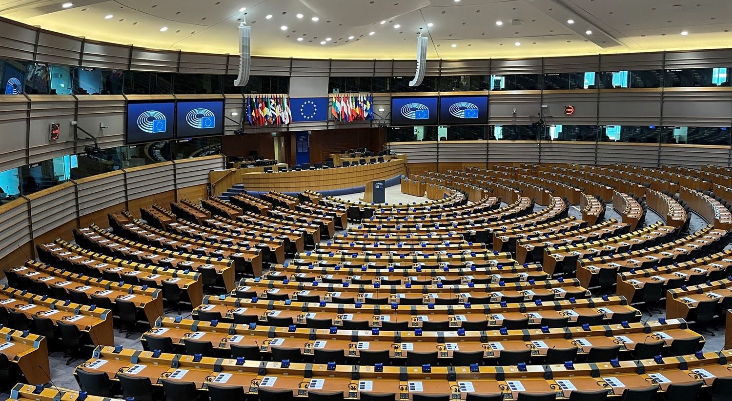 Parlamento tem em funcionamento 18 comissões e 26 grupos de trabalho