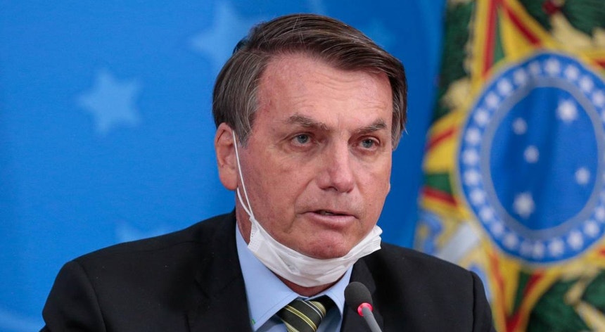 Jair Bolsonaro ameaça retirar o Brasil da Organização Mundial de Saúde
