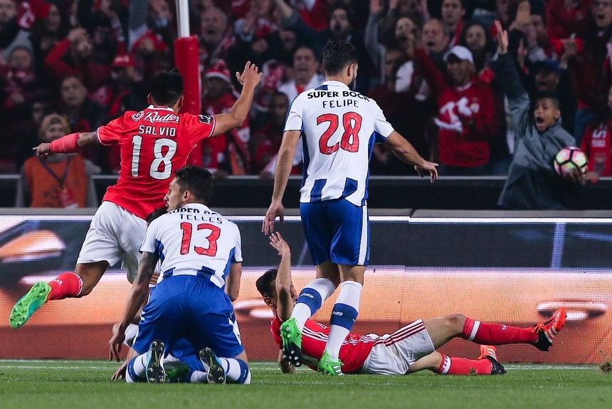 Clássico entre Benfica e FC Porto joga-se a 7 de outubro