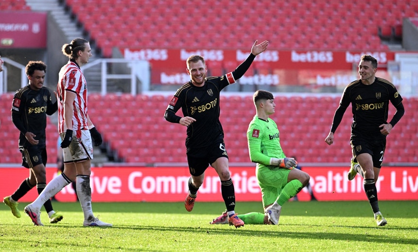 Fulham vence com reviravolta no marcador e segue na Taça de Inglaterra