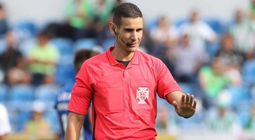 António Nobre vai arbitrar o Sporting-Santa Clara
