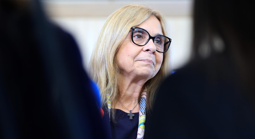 Imagem de Ministra da Saúde 