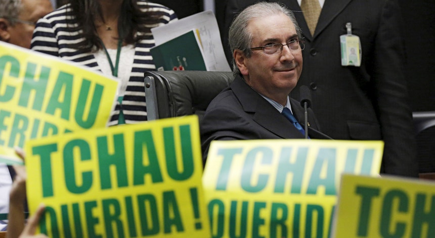 Eduardo Cunha é um dos protagonistas que deu origem ao processo de <i>impeachment</i> de Dilma Rousseff. 
