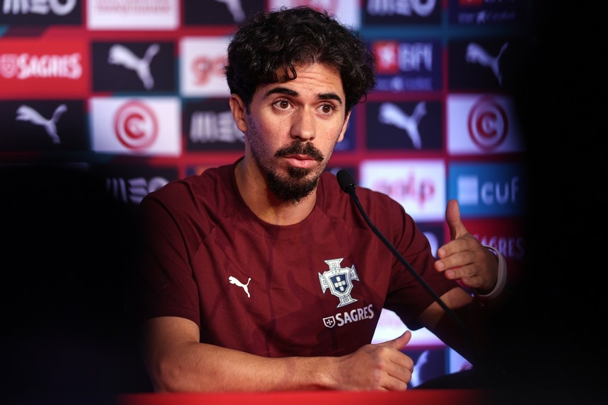 Imagem de Vitinha diz que Portugal tem de mostrar a sua qualidade dentro de campo