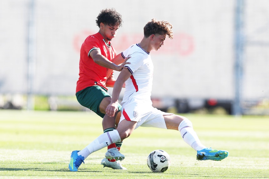 Imagem de Portugal goleado pela Inglaterra falha Europeu sub-19