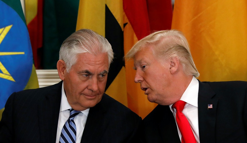 O secretário de Estado norte-americano, Rex Tillerson, e o Presidente Donald Trump
