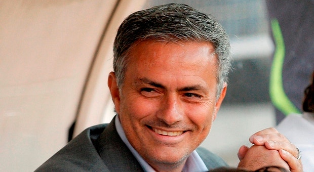 José Mourinho foi reconhecido pelos companheiros de profissão em Inglaterra
