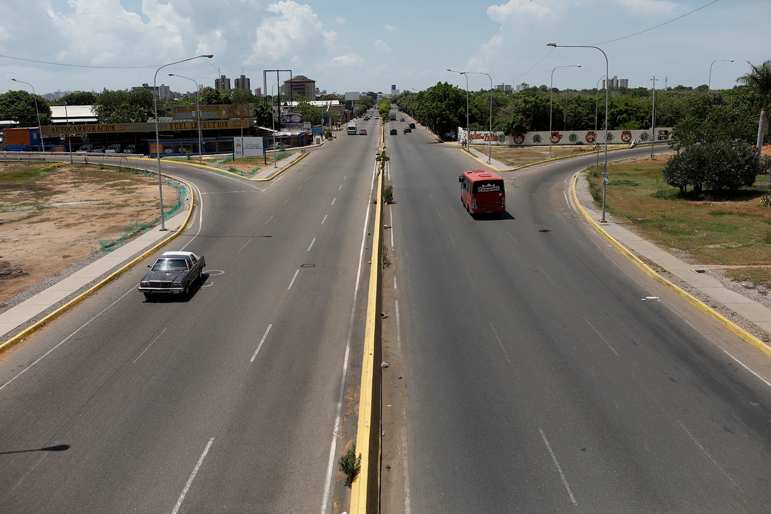  Estrada principal em hora de ponta /Foto: Marco Bello - Reuters 