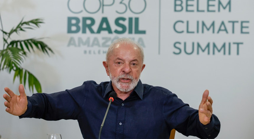 Imagem de Lula da Silva pede inquérito à operação policial no Rio de Janeiro