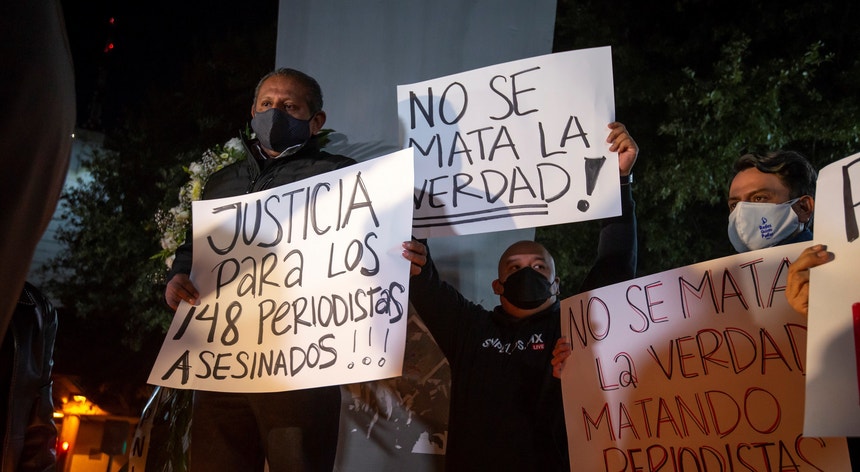 Jornalistas mexicanos em protesto inédito após homicídios recentes
