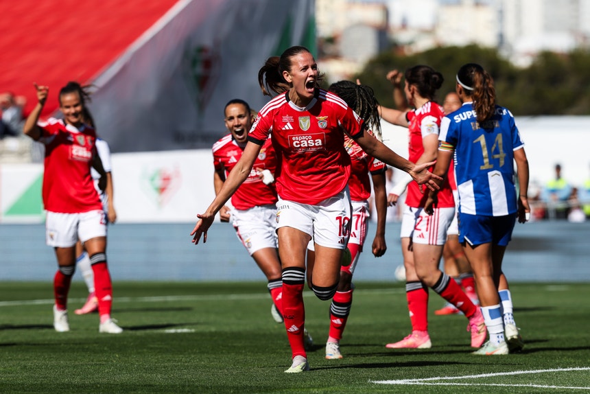 Taça Portugal Feminina. Jamor recebe clássico inédito com ambição máxima de `águias` e `dragões`