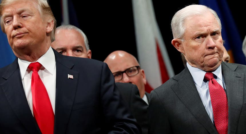 Trump terá pedido a Jeff Sessions para falar sobre as alegadas interferências russas. Foto: Jonathan Ernst - Reuters