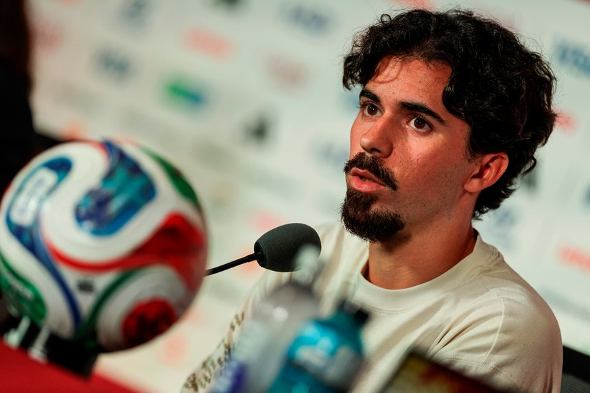 Imagem de Mundial2026: Vitinha assume que Portugal tem de melhorar e compreende críticas