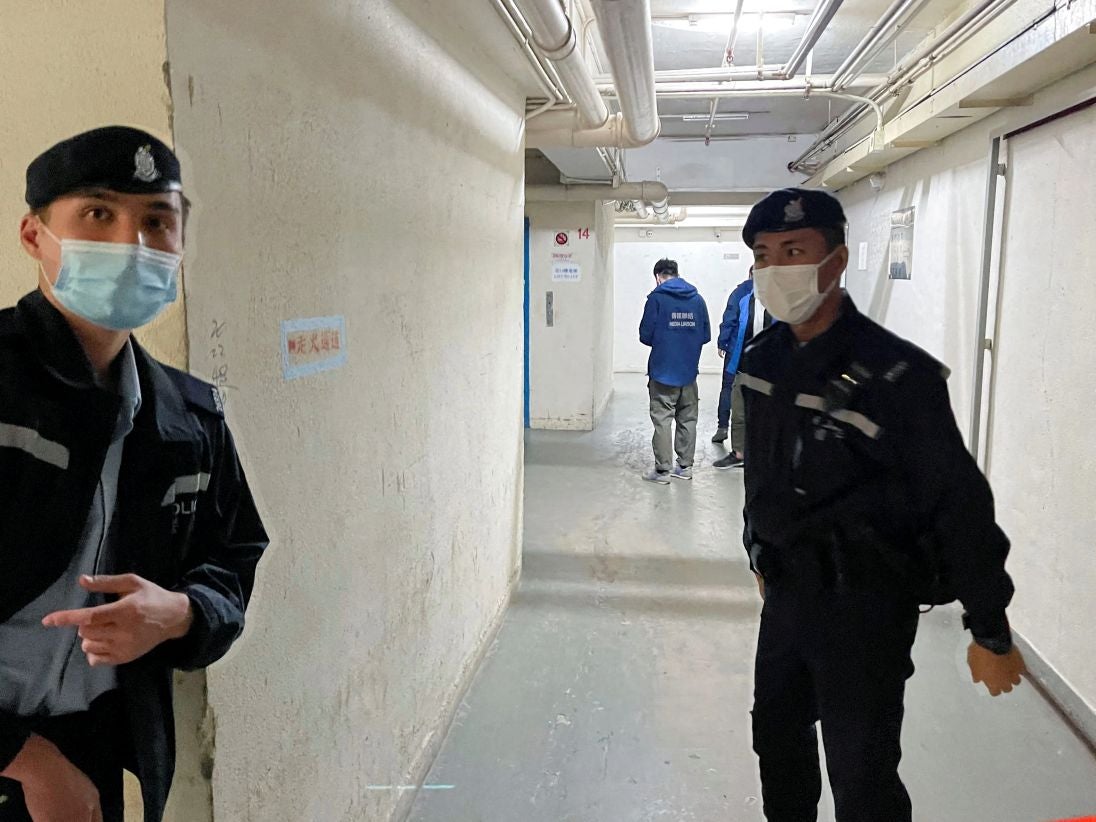 Hong Kong detém jornalista político e uma ativista por alegada sedição