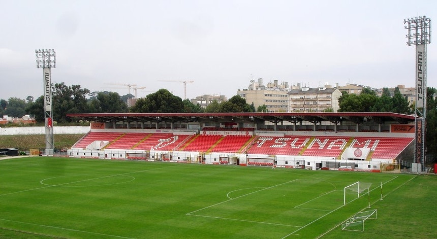 Está difícil a vida da equipa de futebol do Leixões
