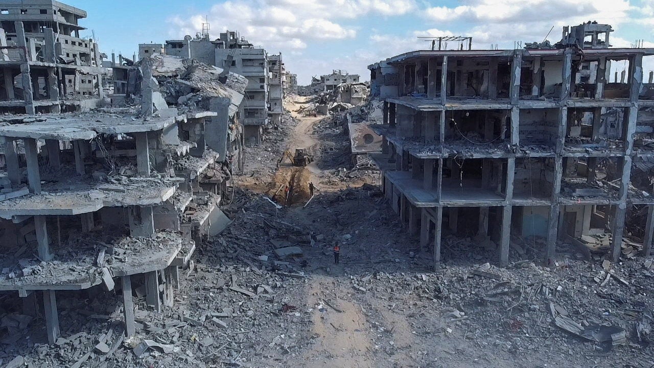 Gaza Truce: Humanitarian Aid Restored After Bombings