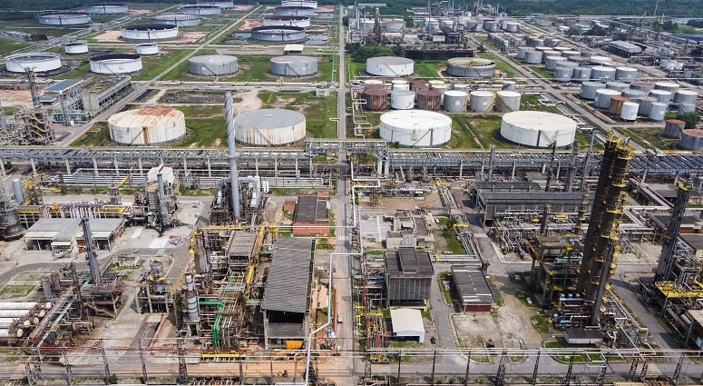 Produção de petróleo e gás da Petrobras regista oscilações
