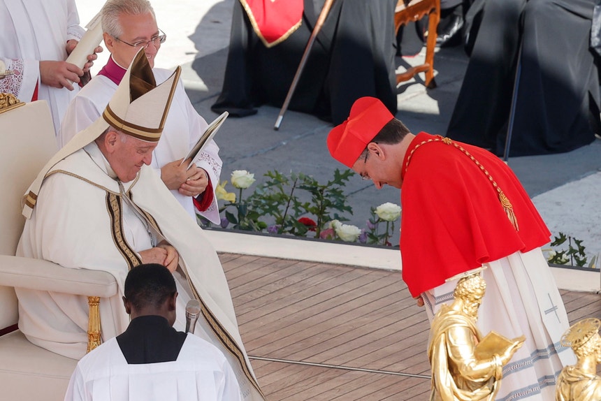 O bispo do Texas diz que o apoio de Francisco às uniões civis é