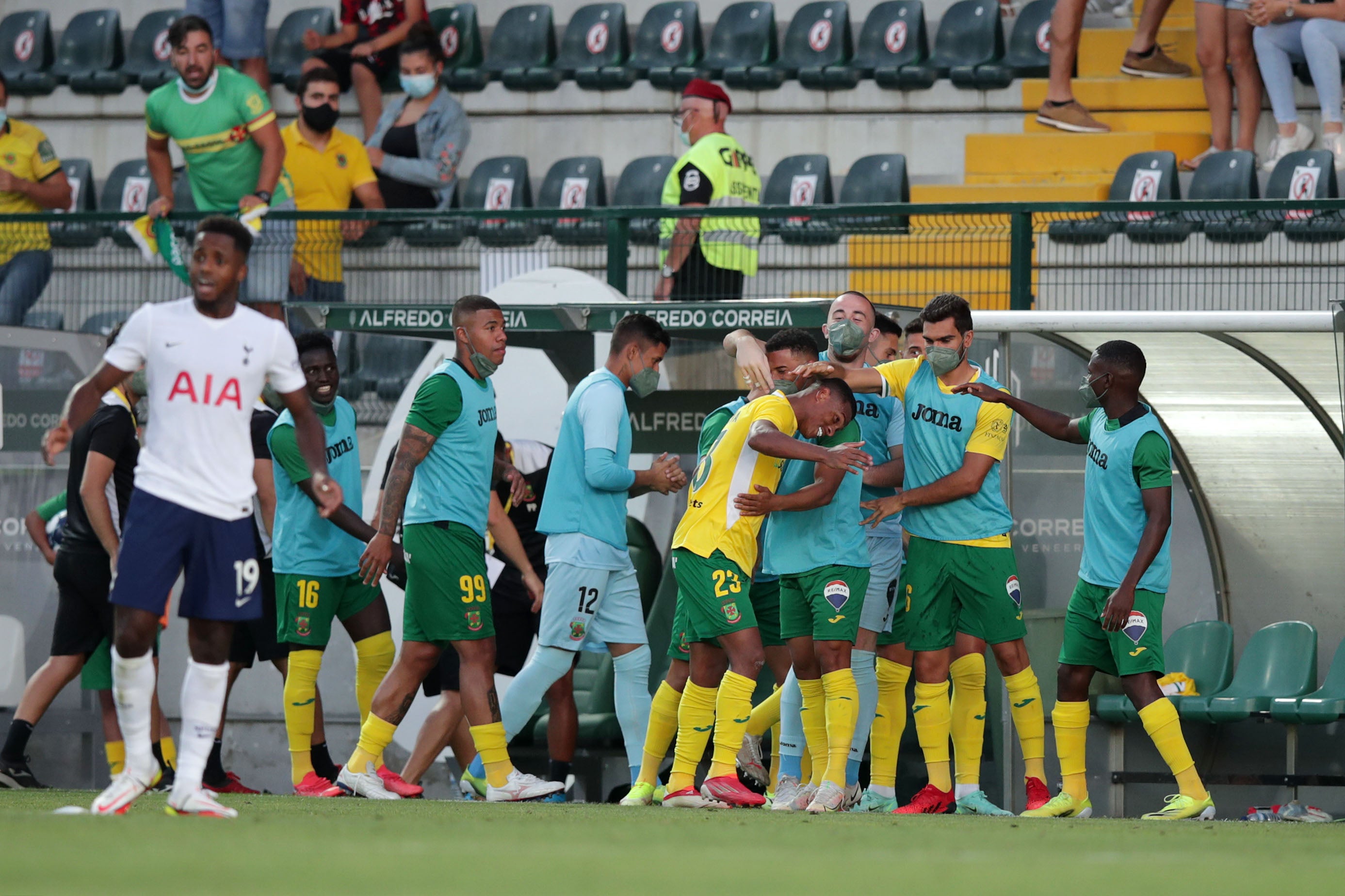 LCE. Paços Ferreira supera Tottenham e ganha vantagem na eliminatória - Vimarsana News