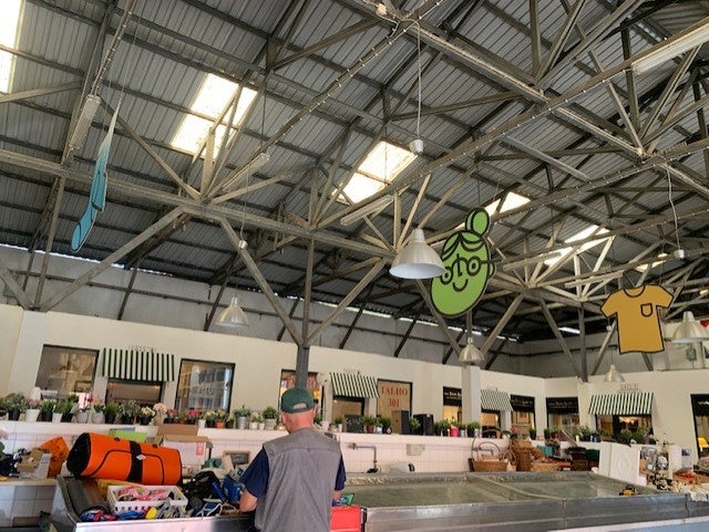 A joint response is stronger. Cáritas wants a Social Store Network to streamline crisis support