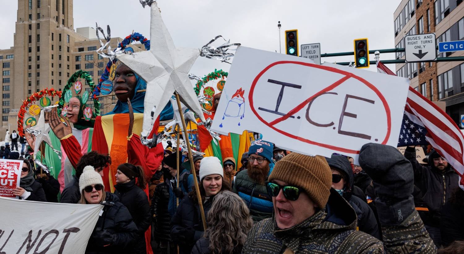 MIlhares voltam às ruas nos EUA contra a política migratória