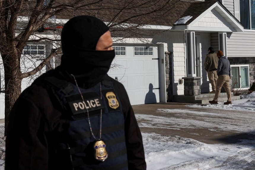 Imagem ilustrativa: ICE mantém detida francesa de 86 anos por permanência ilegal nos EUA