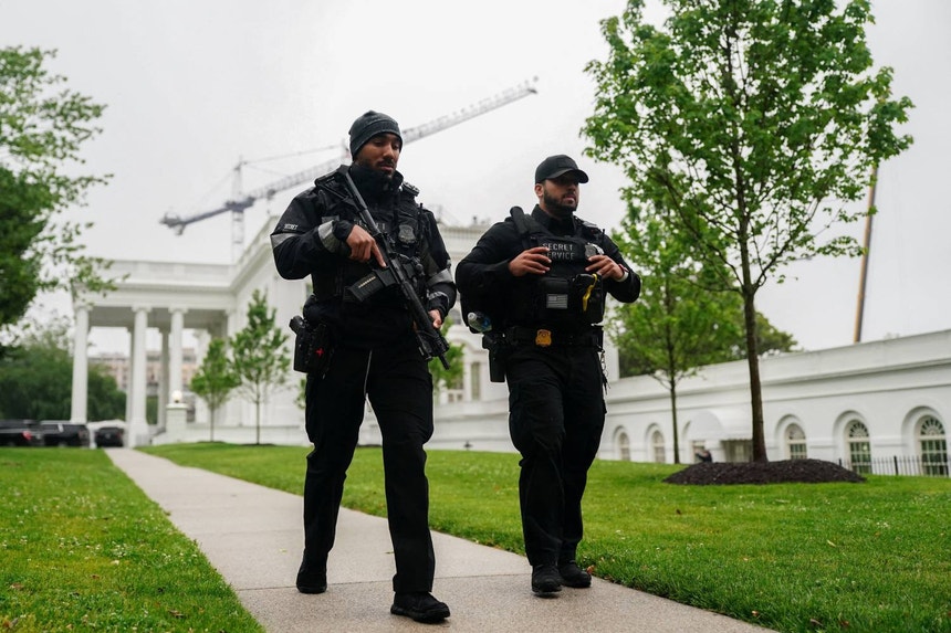 Tiroteio junto à Casa Branca. Trump afirma que atirador tinha 