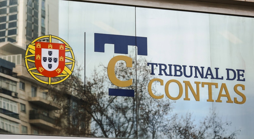Imagem de Presidente do Tribunal de Contas preocupada com riscos para dinheiro dos contribuintes