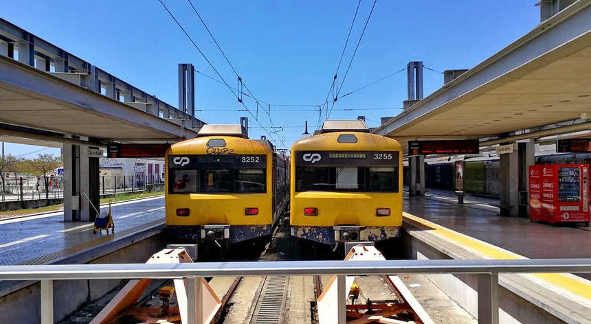 A circulação dos comboios urbanos de Lisboa poderá ter perturbações esta sexta-feira entre as 15h00 e as 24h00
