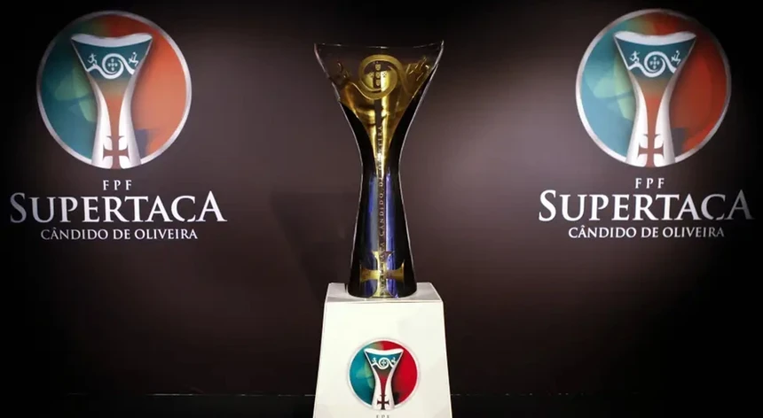 Imagem de Supertaça. Recordista FC Porto e estreante Torreense decidem primeiro troféu de 2026/27