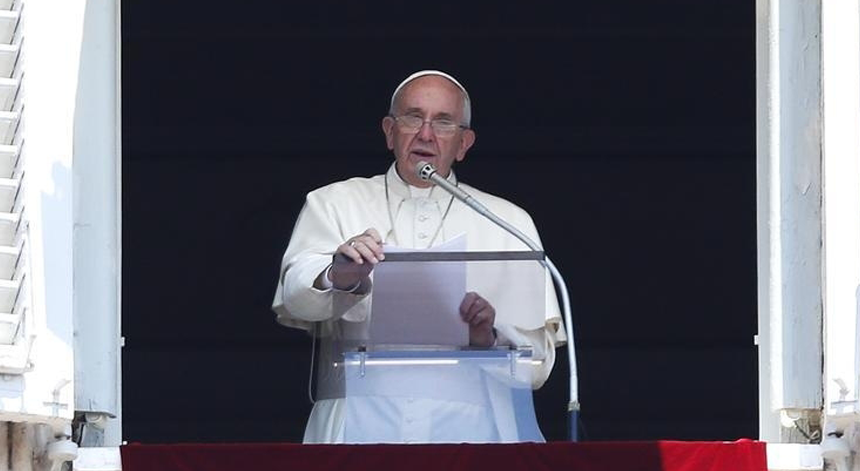 O Papa Francisco fez este apelo durante a oração do Angelus na Praça de S.Pedro
