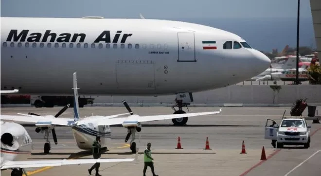 Retomados voos nos aeroportos de Teerão após "fortes explosões" no Irão